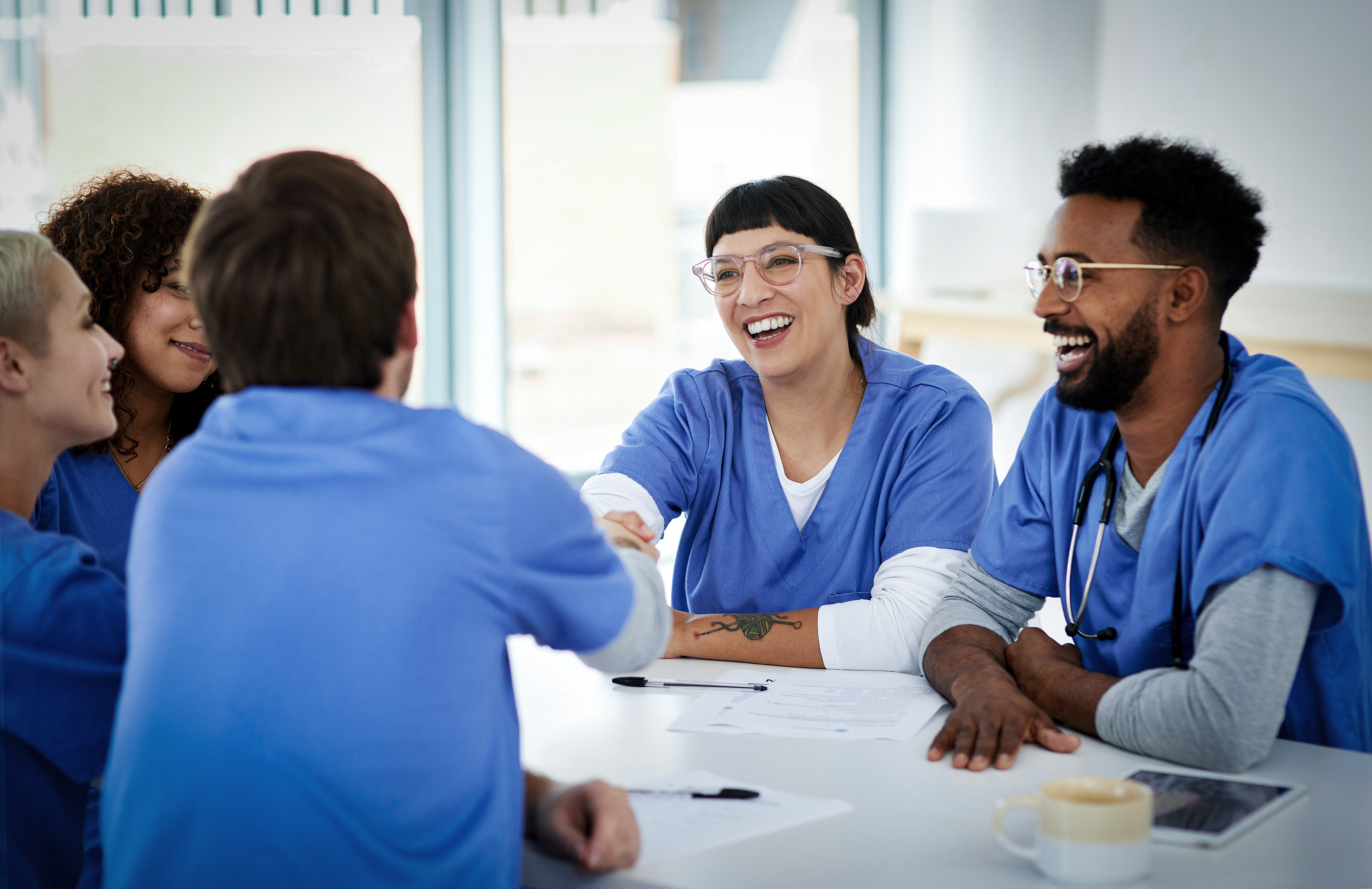 Frontline-Arbeitskräfte: Definition, Vorteile und Strategien